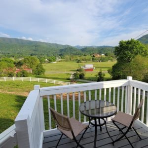 Allisons Treehouse Slider 8-min