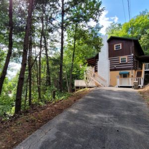 Unforgettable Memories Cabin Gallery 3-min