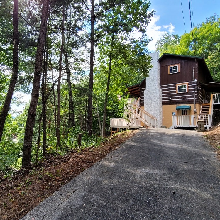 Unforgettable Memories Cabin Gallery 3-min